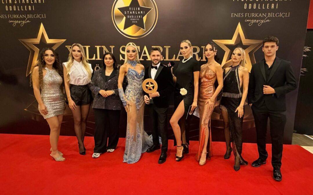 ENES FURKAN BİLGİÇLİ İMZASIYLA YILIN STARLARI ÖDÜLLERİ SAHİPLERİNE KAVUŞTU